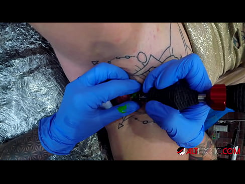 ❤️ Extremadamente tatuado hottie Sully Savage consiguió un tatuaje en su clítoris Porno en es.valeshop.top ❌️❤️❤️❤️❤️❤️❤️❤️